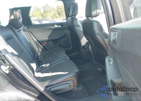 2024 Ford Escape St-Line Select z USA, uszkodzony, nr VIN 1FMCU9NA1RUA63570